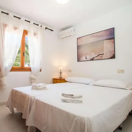 Erik - Plusholidays Villa Calpe